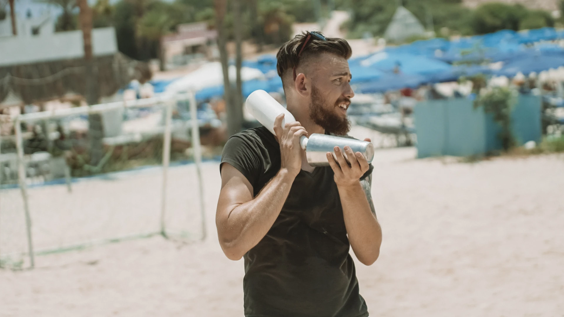 Instruktör visar flairbartending